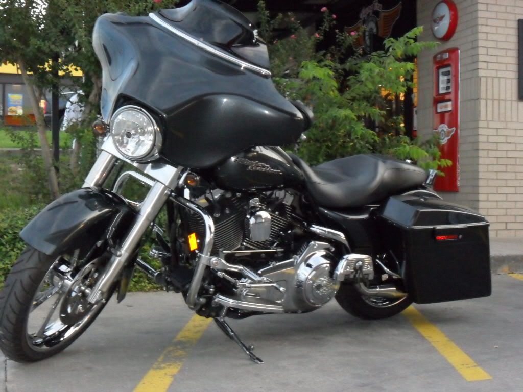 Baggers | :: Flying Tire | Bad Dad | Custom Bagger Parts for Your Bagger